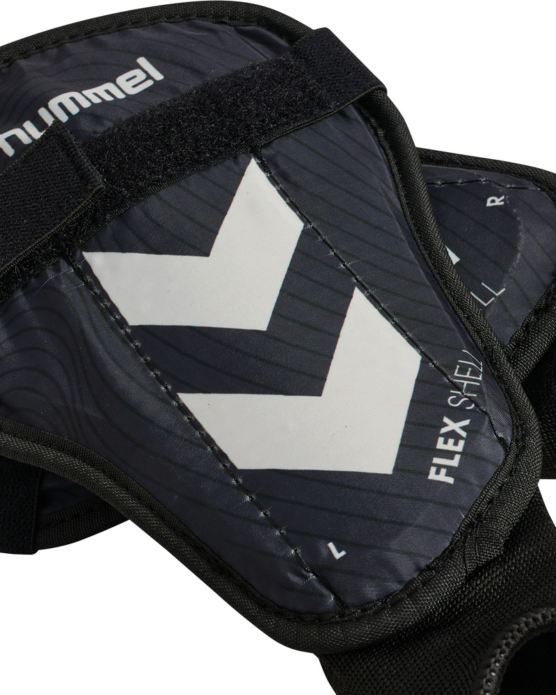 HummelProtektorHmlshinGuardsFlexShell224972BlackWhite-L