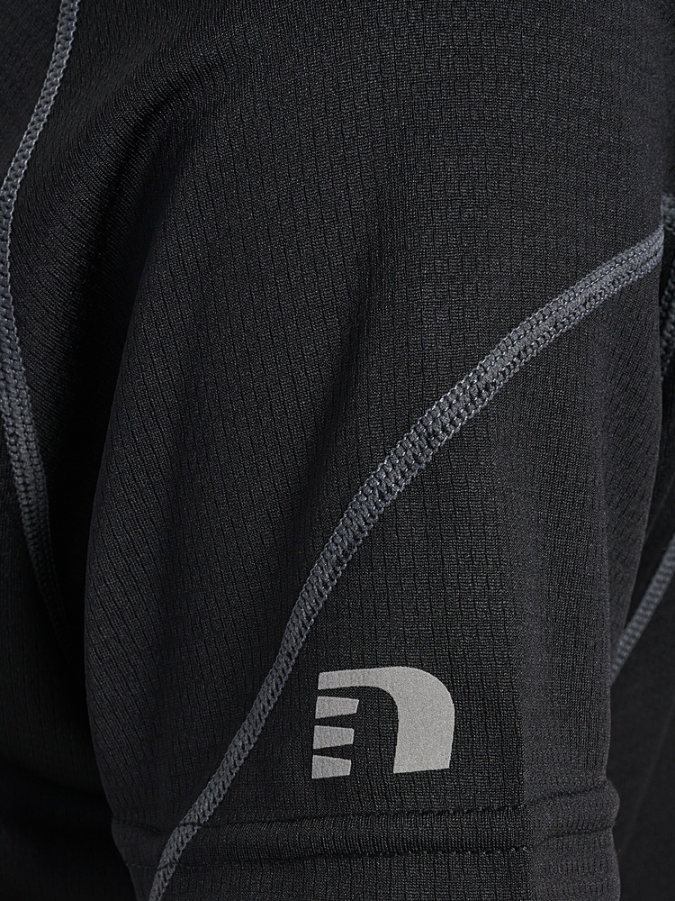 NewlineT-ShirtTopBaseCoolskinTeeBlack-L