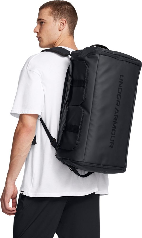 UnderArmourRucksackUaTriumphBackpackDuffleBlack001-USOSFM